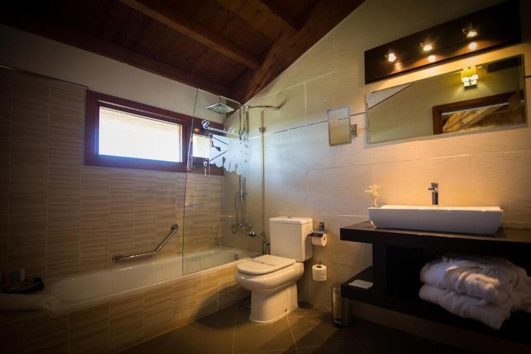 Bathroom 5, Hotel Convento San Diego, Badajoz