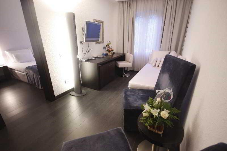 Bedroom 3, Hotel Astoria