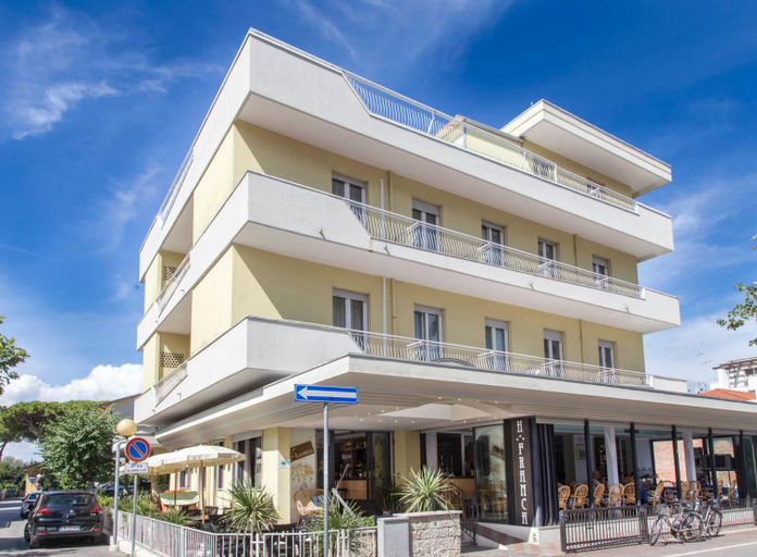 Others 2, Hotel Franca, Rimini