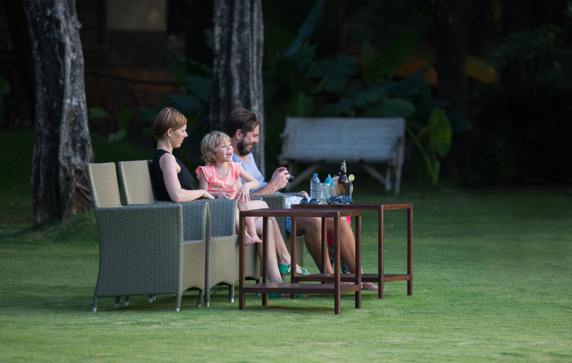 Others 2, The Deer Park Hotel, Hingurakgoda