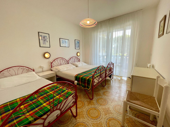 Bedroom 2, Beautiful apartment near the beach - A C - Carport, Venezia