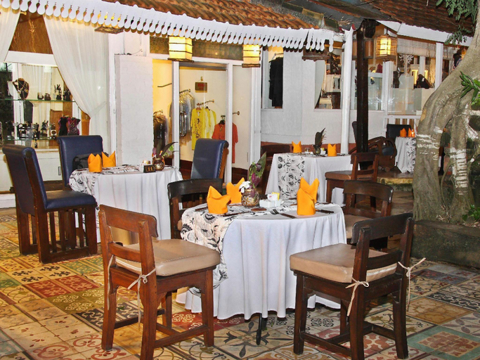 Food & Drinks 5, Peneeda View Beach Hotel, Denpasar