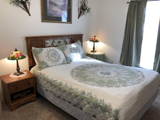 Bedroom 2, Southern Dunes Holiday Home, Private Pool Area, Polk