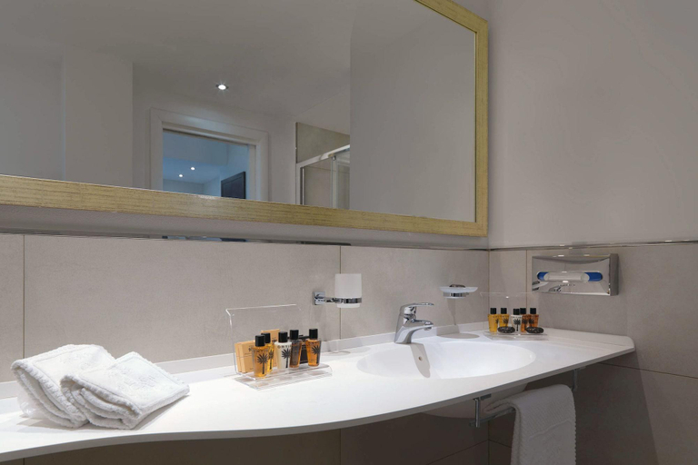 Bathroom 4, Windsor Hotel, Milano