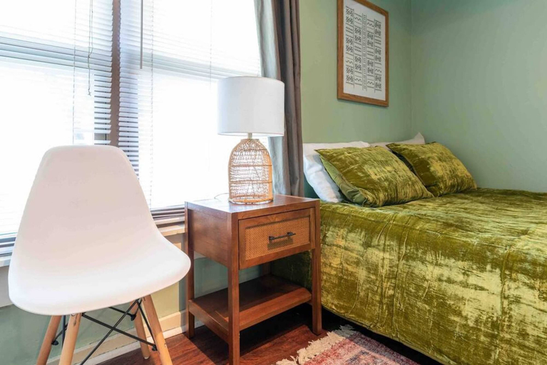 Bedroom 2, 1918 Duplex with Character City Center, Philadelphia