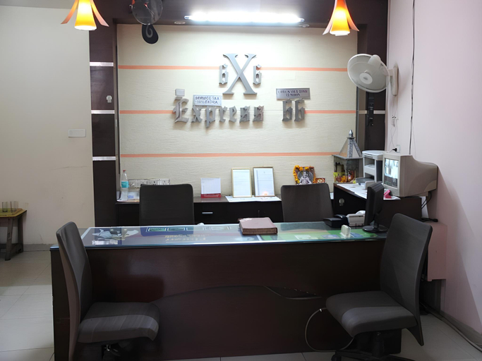 Others 3, Hotel Express 66, Delhi