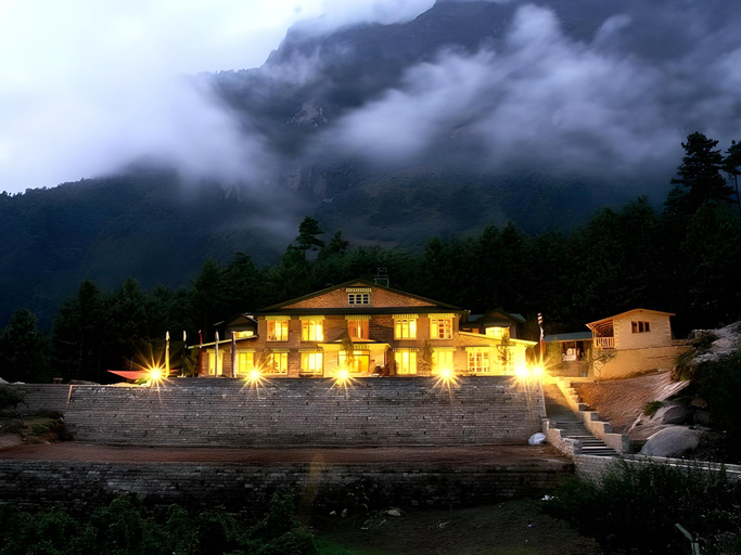 Others 3, Mountain Lodges of Nepal - Monjo, Sagarmatha