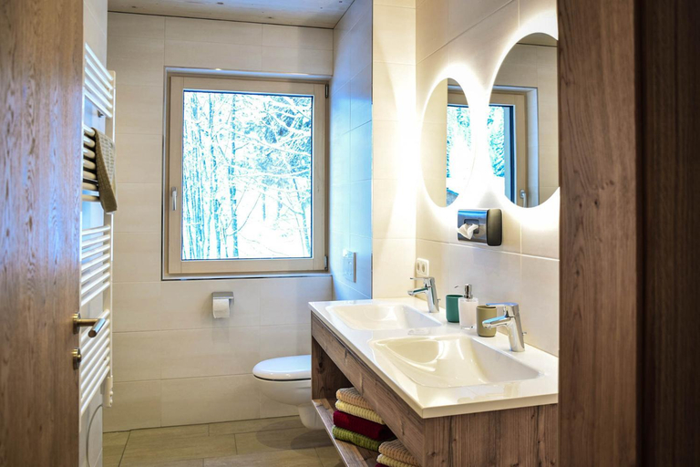 Bathroom 2, Lisas Schrocken, Bregenz