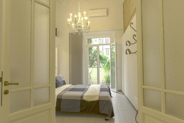 Bedroom 2, Via San Gallo 19, Florence