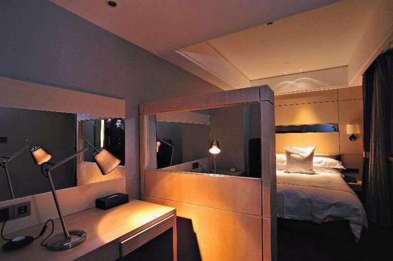 Bedroom 2, Urumqi Bayinhe Hotel, Ürümqi