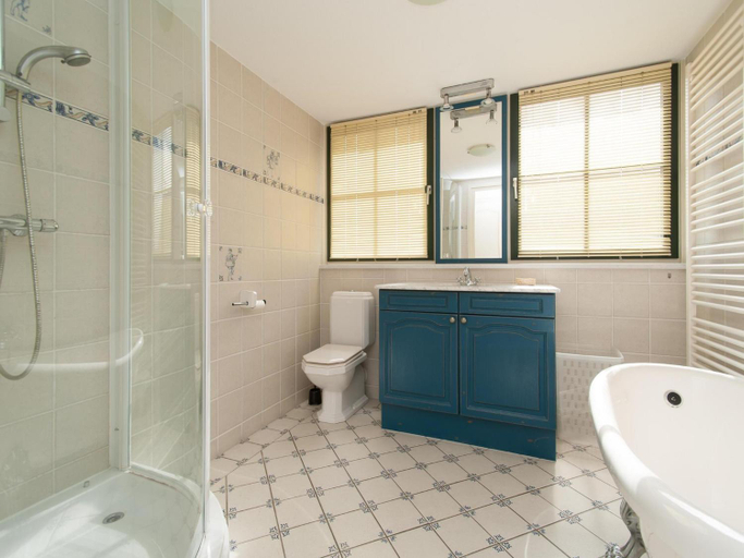 Bathroom 3, De Buitenplaats 97 villa for 5-people near beach, Zijpe