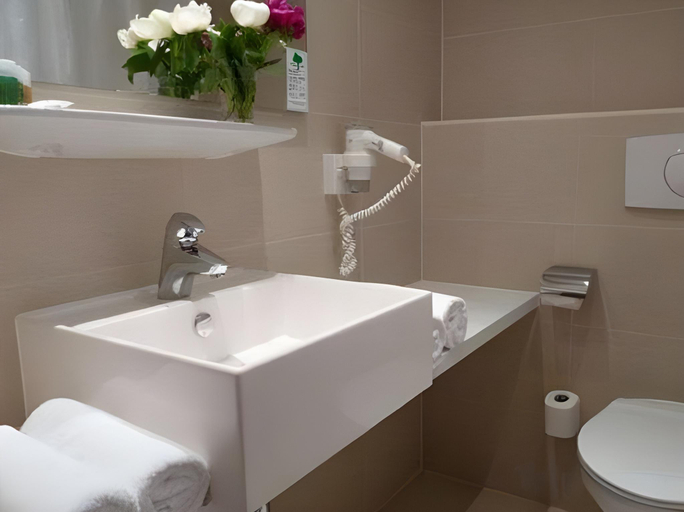 Bathroom 5, Homaris The Corner - Self-Check In, Frankfurt am Main