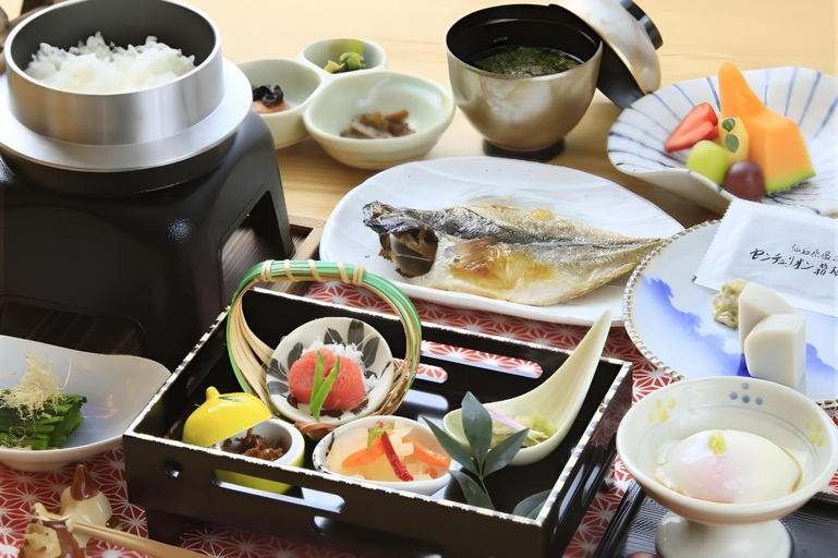 Food & Drinks 2, Centurion Hakone Bettei, Hakone