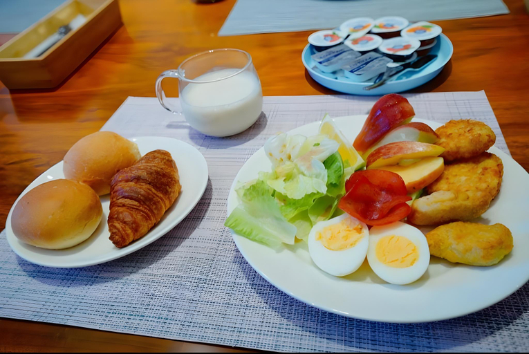 Food & Drinks 5, Lake B&B, Nantou