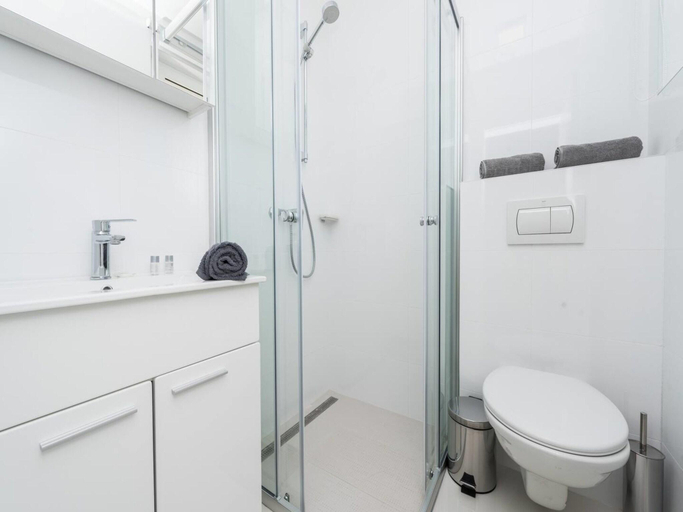 Bathroom 3, Villa in Debeljak with Pool near the Sea, Sukošan
