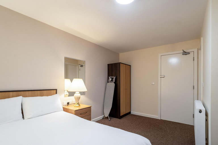 Bedroom 3, Grand Scarborough Hotel, North Yorkshire