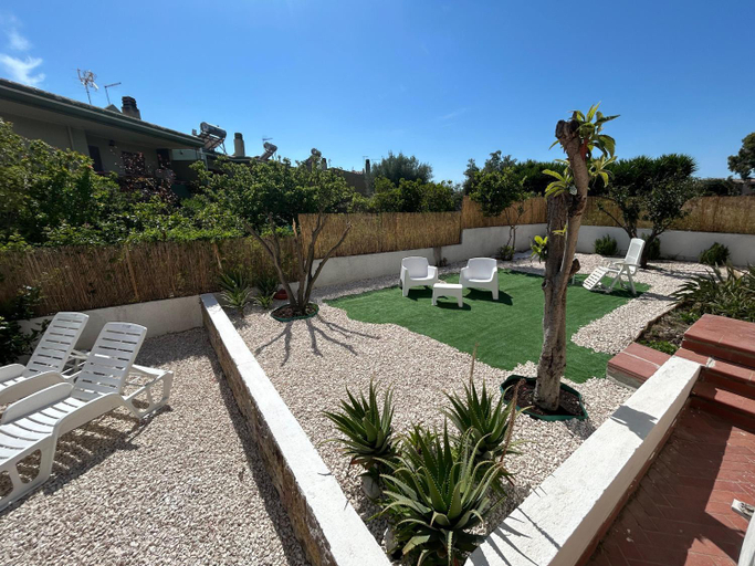 Others 3, Bed and Breakfast Villa Teis, Cagliari
