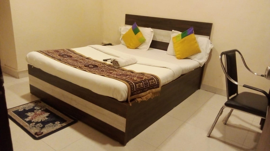 Bedroom 3, Hotel Bestow Inn Koregaon Park -Near Osho Ashram, Pune