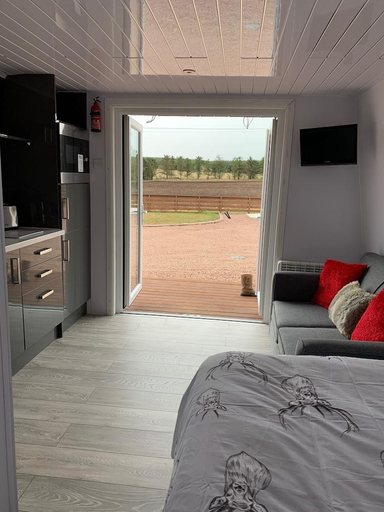 Others 3, AC/DC Glamping, Aberdeenshire