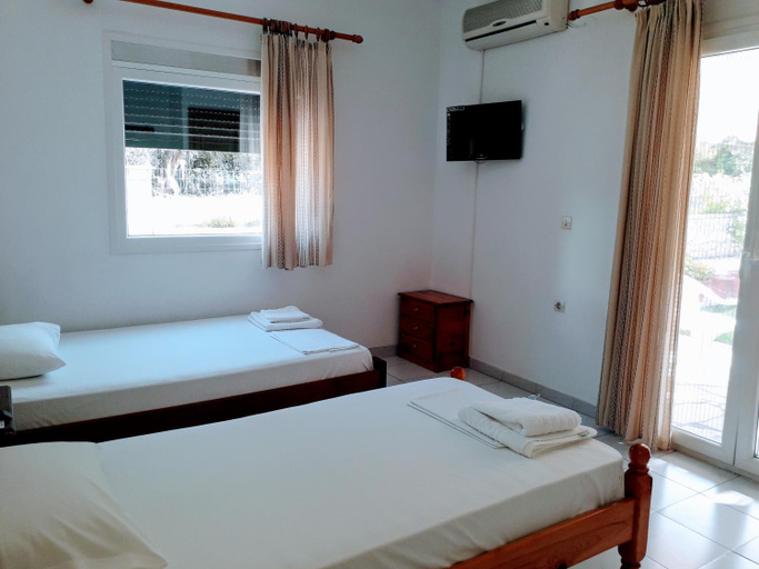 Bedroom 2, Giannis Studios, Ionian Islands