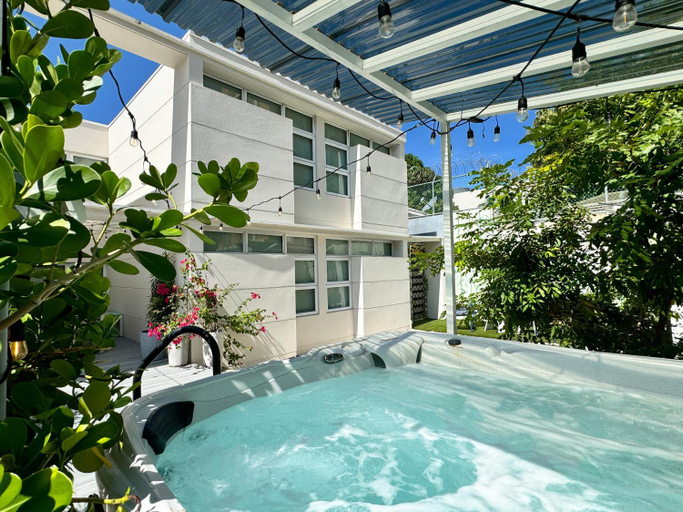 Others 5, Condado Laguna Villa I 6 bed 3 bath Jacuzzi