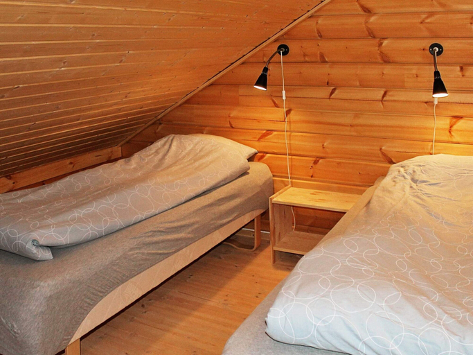 Sport & Beauty 1, 5 Person Holiday Home in Vagland, Halsa