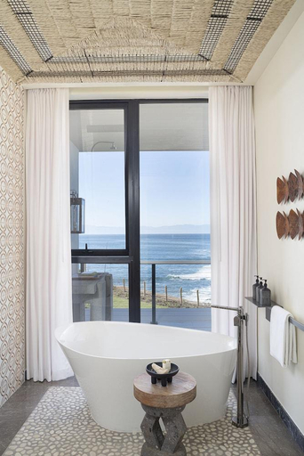 Bathroom 4, Susurros del Corazon, Auberge Collection, Compostela