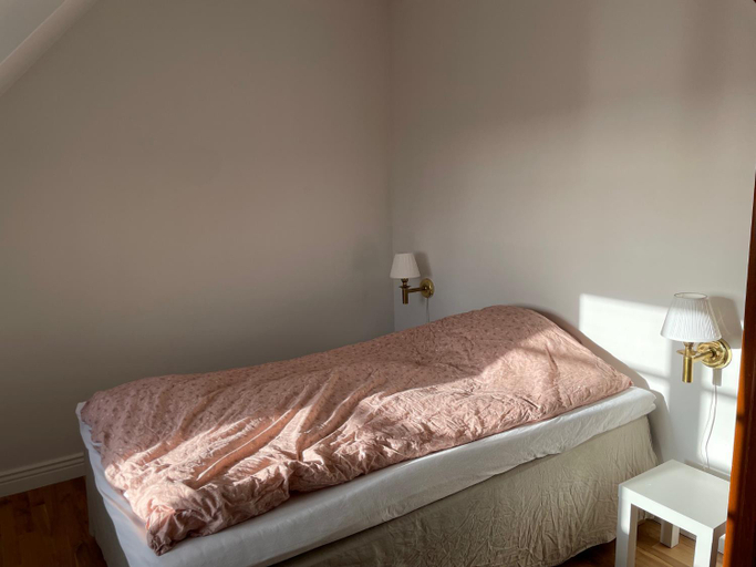 Bedroom 2, The Old Vicarage, Lolland