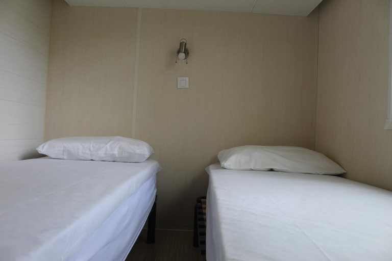 Bedroom 3, Camping Castell D'aro, Girona