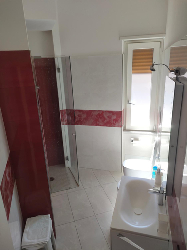 Bathroom 2, B&B Stefani, Salerno