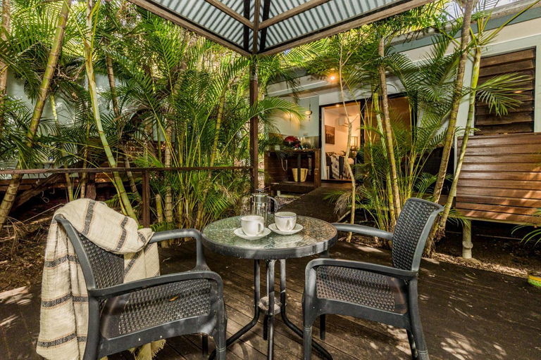 Food & Drinks, Sunbird Gardens Villa 3, Miriam Vale