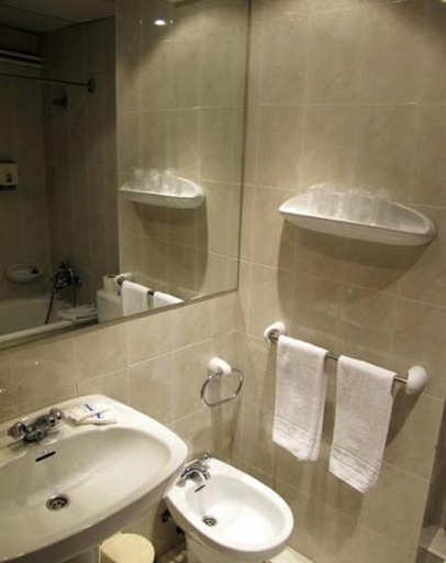Bathroom 3, Hotel Encamp