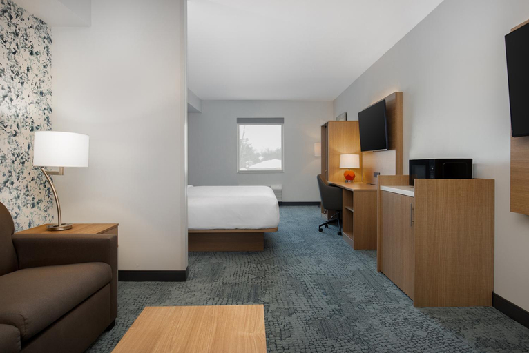Bedroom 3, Quality Inn & Suites Prescott, Leeds and Grenville