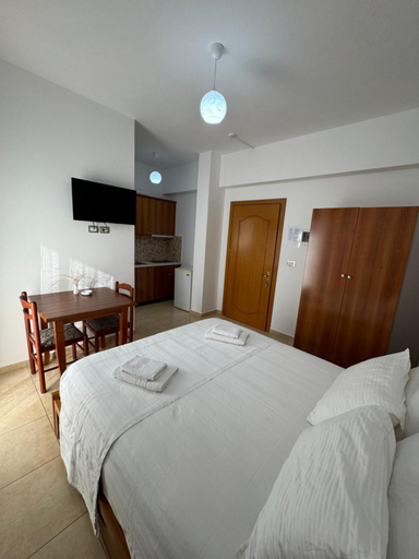 Bedroom 2, Aleksander ApartHotel, Sarandës