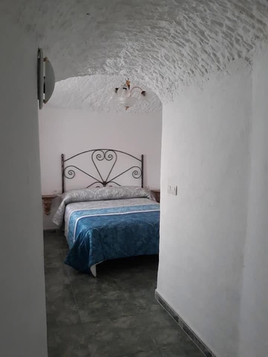 Bedroom 3, Cueva El Jaraiz, Granada