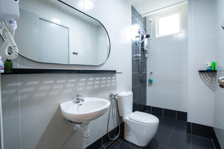 Bathroom 4, In Centre Kuala Terengganu Home, Kuala Terengganu