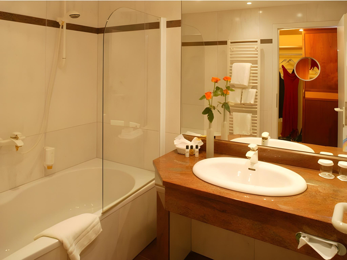 Bathroom 5, Ringhotel "Zum Stein", Wittenberg