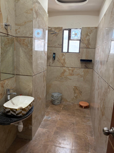 Bathroom 2, Hotel Swastik Inn, Kanpur Nagar
