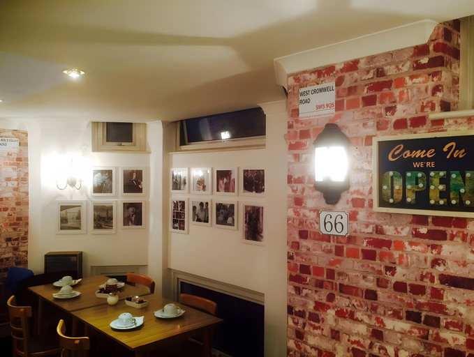 Food & Drinks 5, West Cromwell, London
