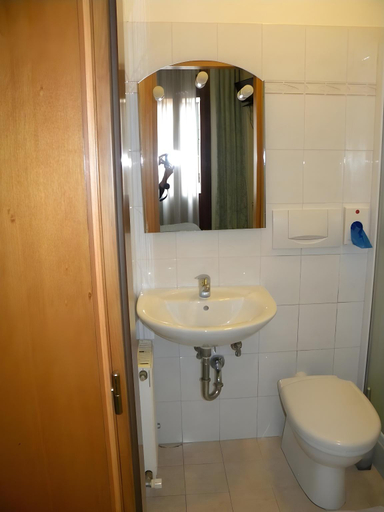 Bathroom 4, Hotel Adua, Venezia
