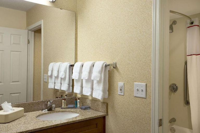 Bathroom 4, Hawthorn Suites by Wyndham Grand Rapids, MI, Kent