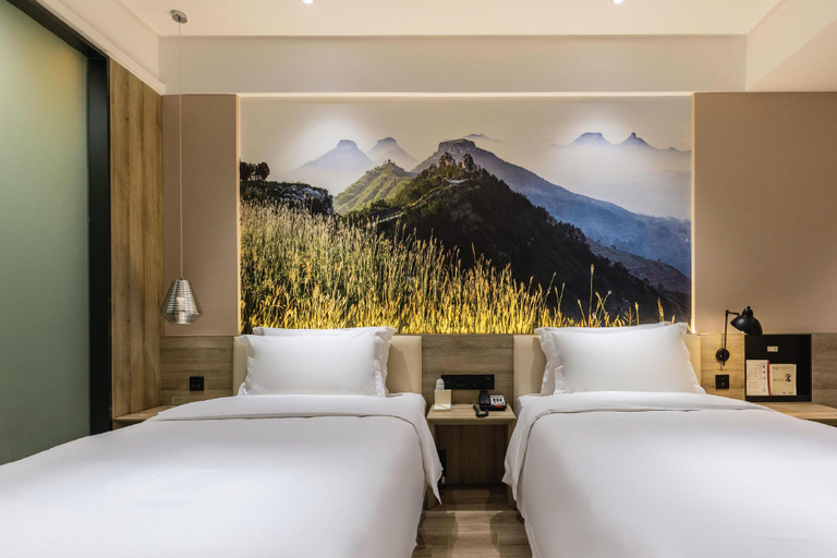 Bedroom 2, Atour Hotel Linyi City Center, Linyi