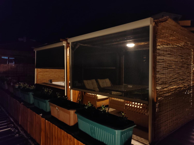 Food & Drinks 4, Bella Vista Nature House's, Dalaman