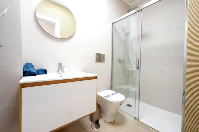Bathroom 4, YourSpain LM4B Apartament La Mata, Alicante