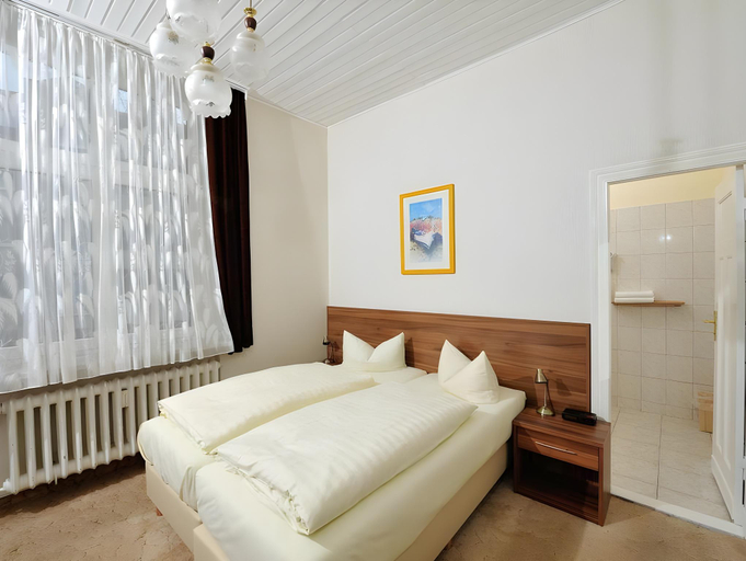Bedroom 3, Hotelpension Margrit, Berlin