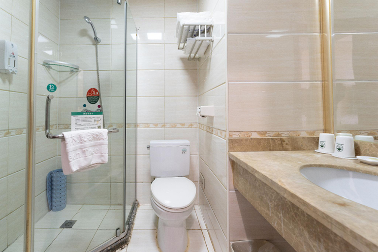 Bathroom 3, GreenTree Inn Wuwei East Beiguan Road Express Hotel, Wuwei