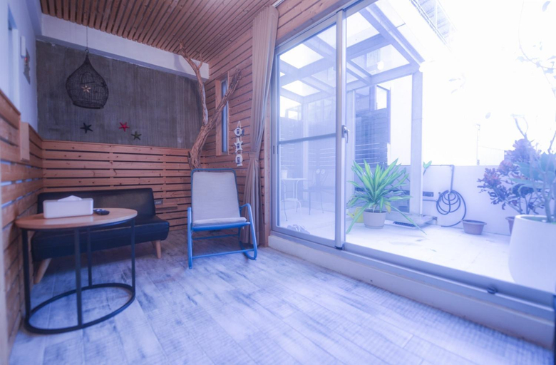 Others 5, Casa Comodo, Tainan