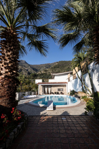 Others 5, Villa Robi, Salerno