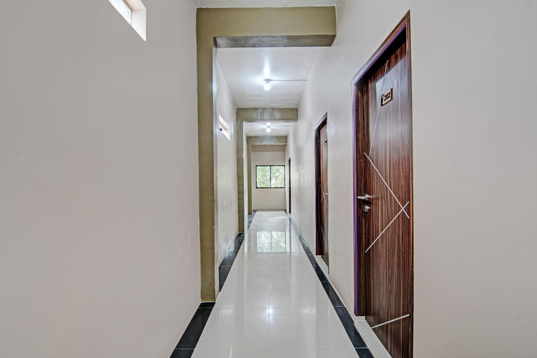 Public Area 2, Hotel O Penginapan Thoybah Syariah Near Pondok Pesantren UMAR BIN KHATAB km 9 garuda sakti