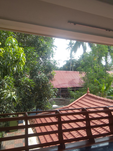 Others 5, Home stay, Thiruvananthapuram
